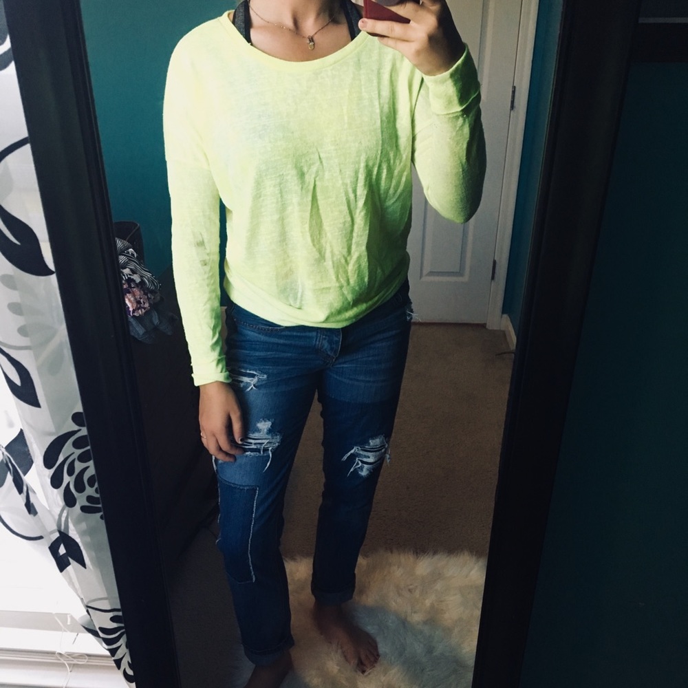 lounge t